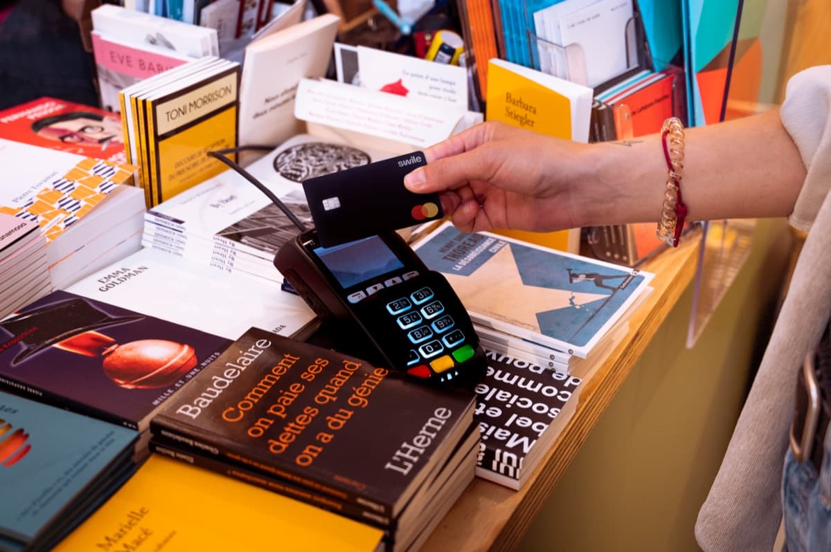 Cartão Swile em livraria